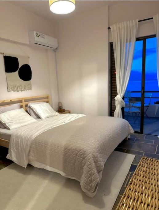 Seaterra Boutique Suite 칼라모스 외부 사진