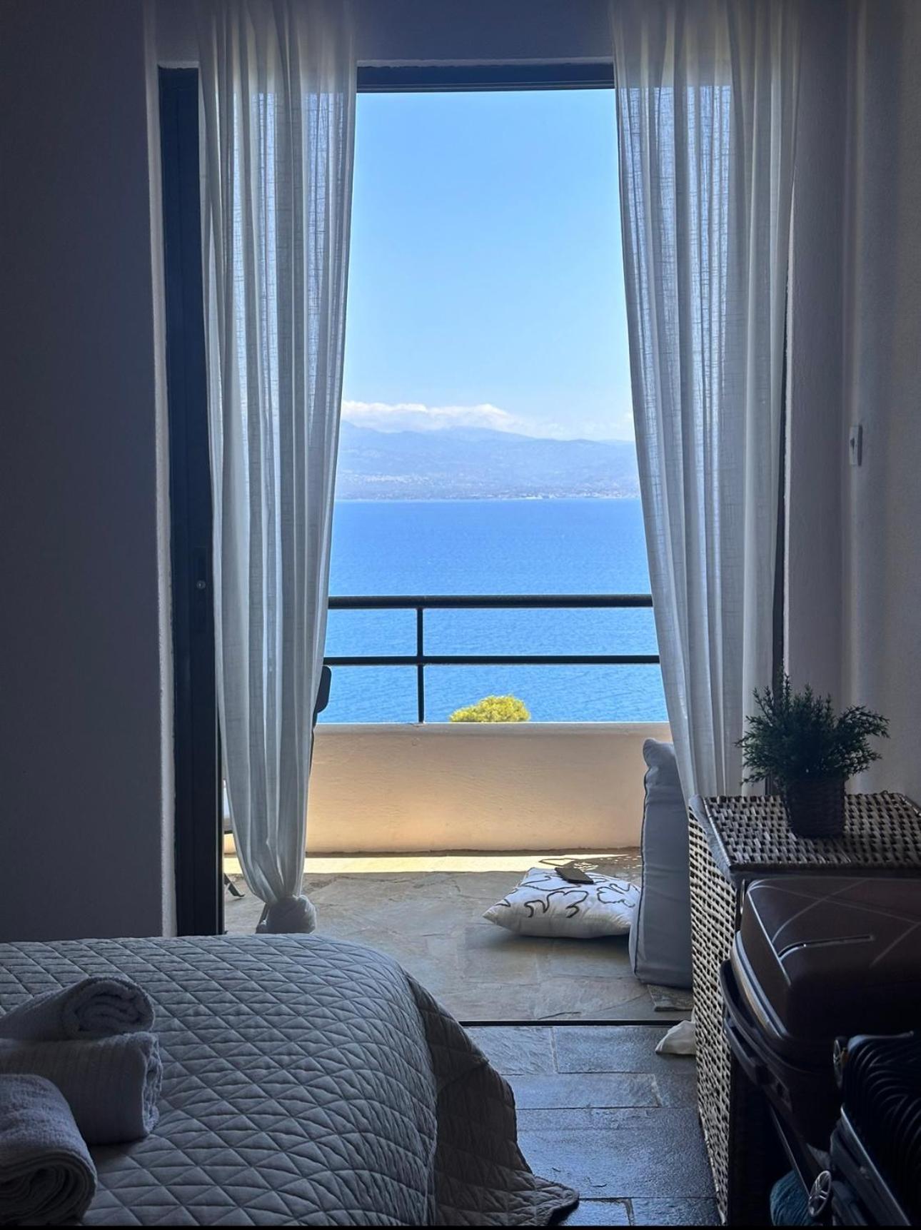 Seaterra Boutique Suite 칼라모스 외부 사진