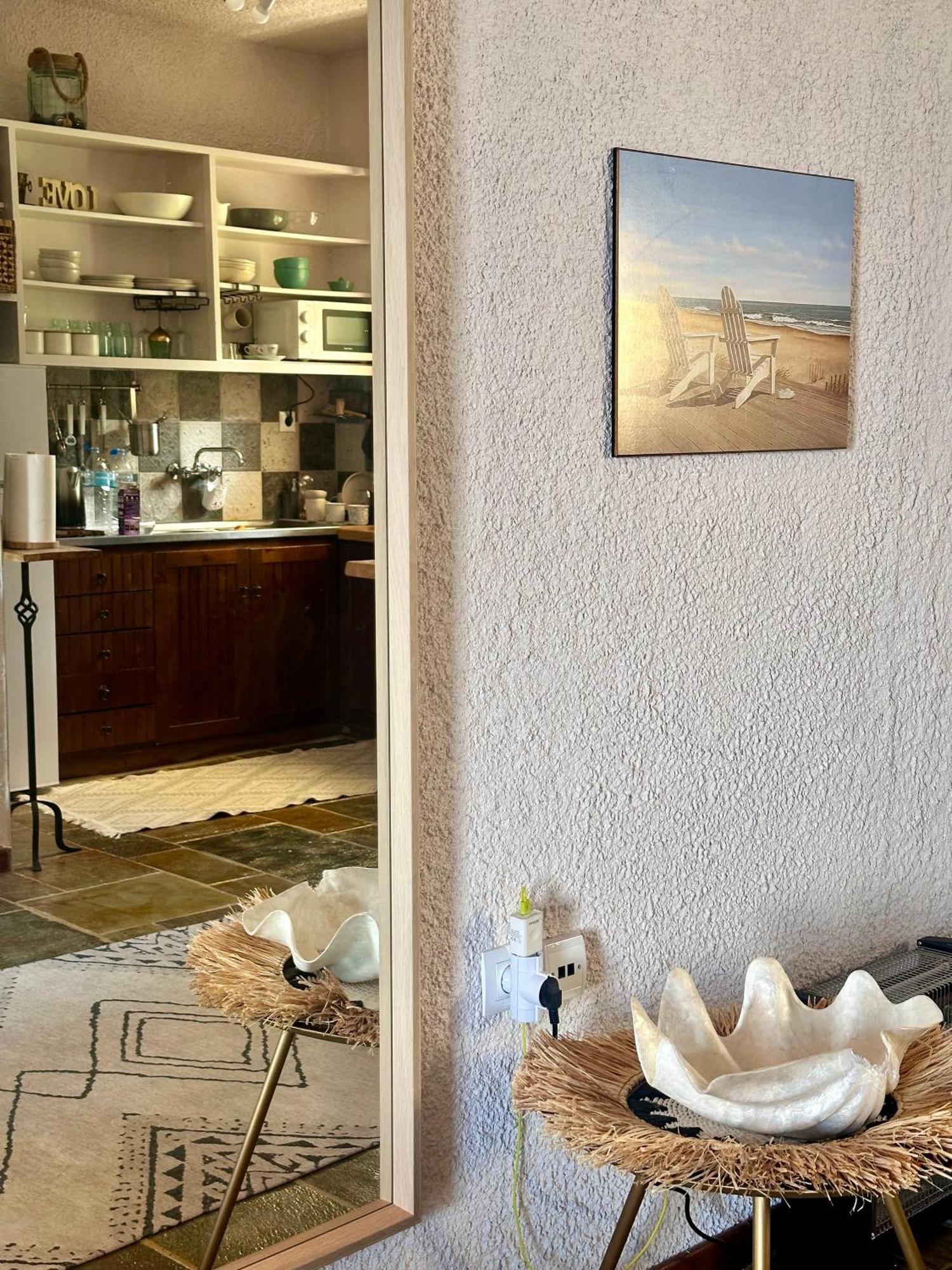 Seaterra Boutique Suite 칼라모스 외부 사진
